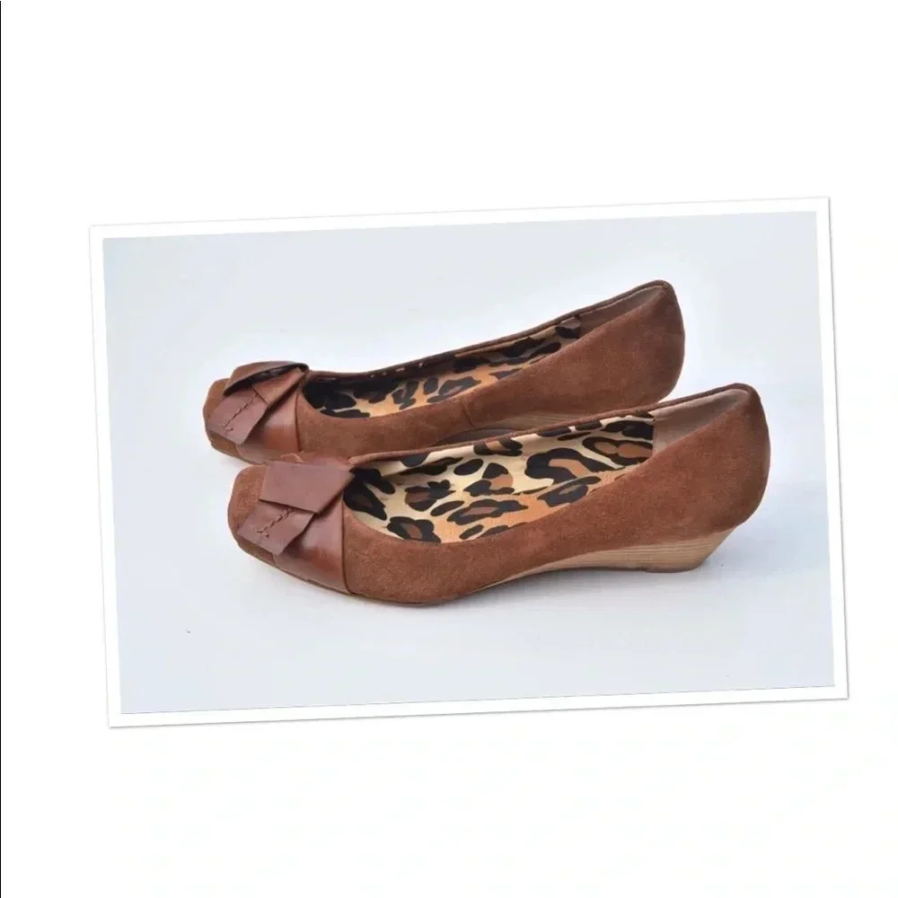 Jessica Simpson Jemma low wedges